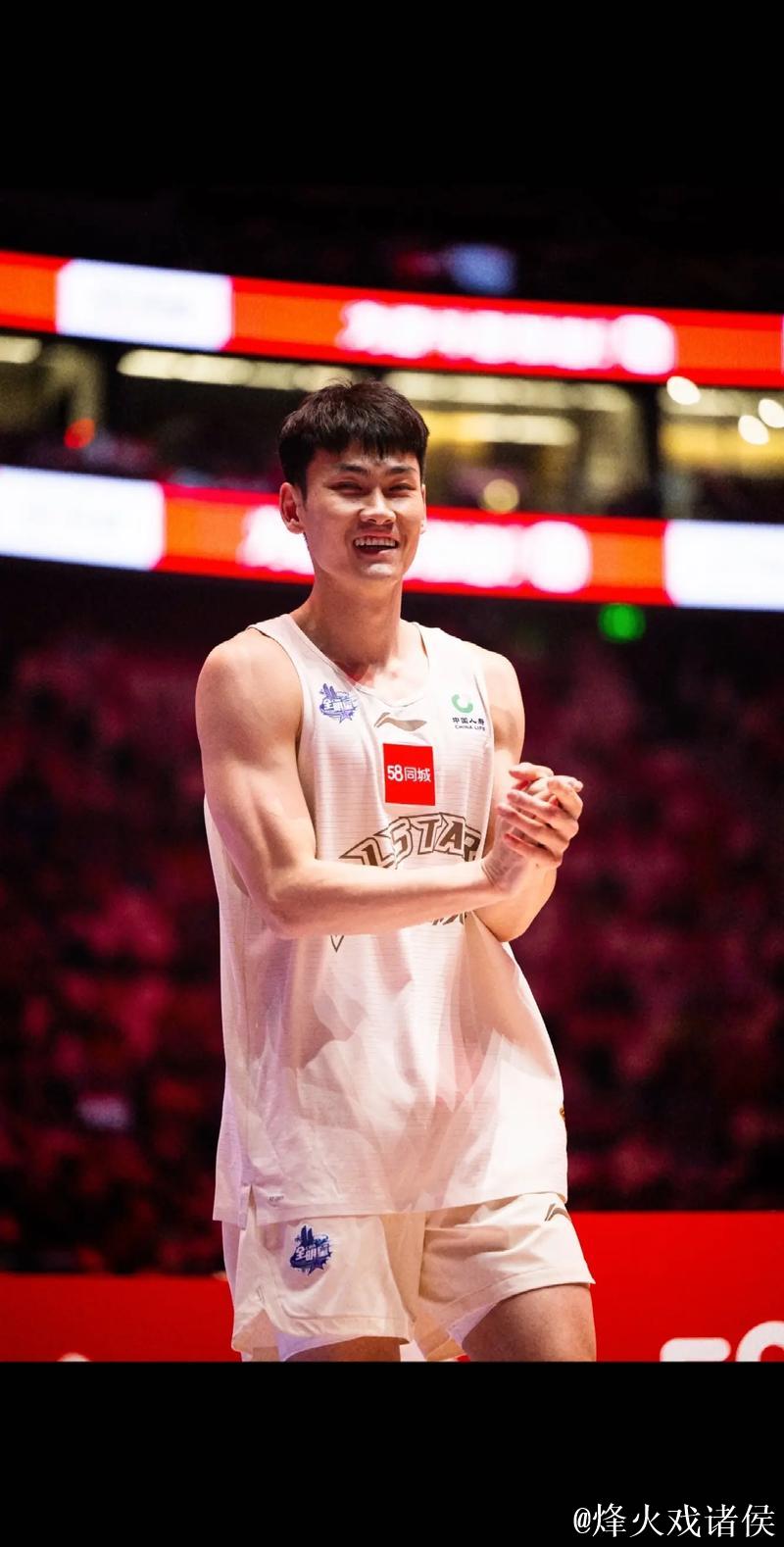 王睿泽全场出战22分钟,投篮7中4得到10分3篮板3助攻2抢断 王睿泽全场出战22分钟,投篮7中4得到10分3篮板3助攻2抢断